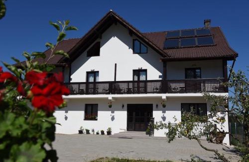 Simbata de Sus House | Casa Poienarilor