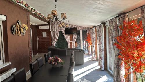 Piatra Neamt Bed & Breakfast | Casa Rosa by MANAGR