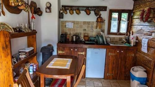 Pietroasa House | Casa Speranța din Poieni