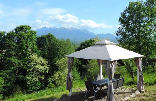 Zarnesti House | Casa Stelelor Cozy A-Frame Cabin
