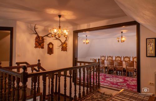 Fundu Moldovei House | Casa Strămoșilor