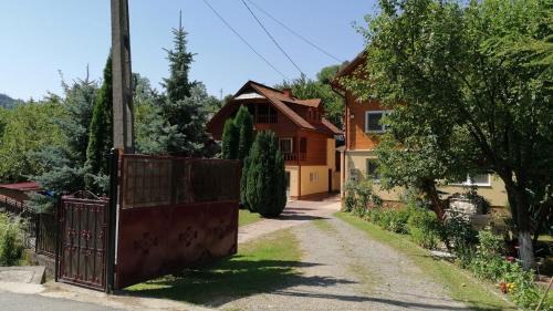 Cimpeni House | CASA TODEA