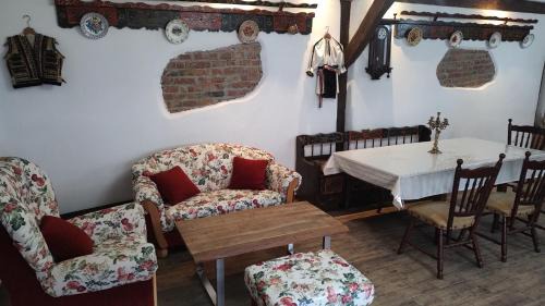 Beclean House | Casa Tradițională Calbor