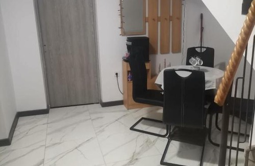 Seini House | Casa Zeus