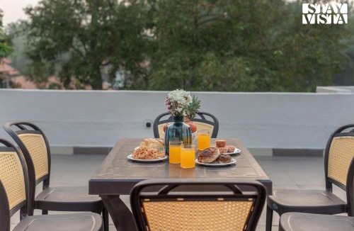 Varchi Ali Villa | Cashew Creek by VEO - Part of StayVista with Pool & WiFi