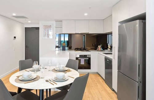 Brisbane Central Business District Apartment | CASSA ONE - Brisbane CBD 2b Apt w/Free Parking