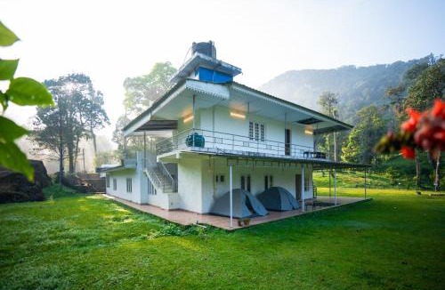 Devikolam Hotel | Casspo Forest Bungalow