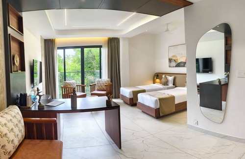 Nedumbassery Hotel | Castelo Inn