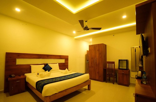 Kushalnagar Hotel | Castle Continental Premium Hotel