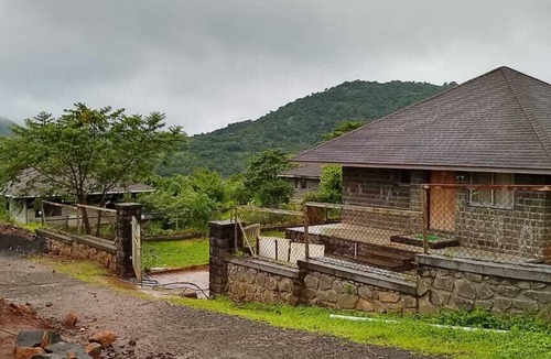 Kurunji Villa | CASUARINA RESORT PARK