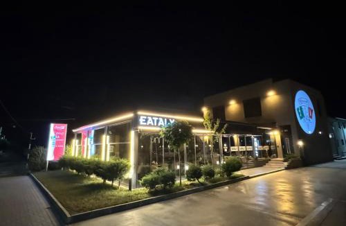 Bobicesti Hotel | Cazare Eataly Bals Restaurant