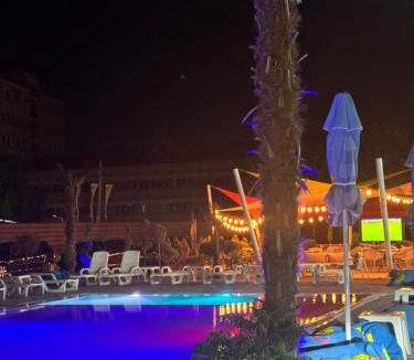 Bobicesti Hotel | Cazare Eataly Bals Restaurant