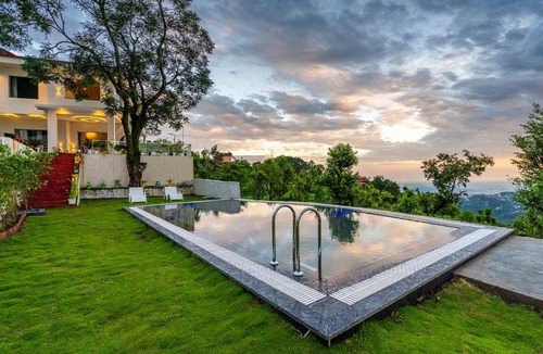 Nahan Villa | Cedar Haven - Nahan by VEO, StayVista - 5BHK Villa with Private Pool & BBQ