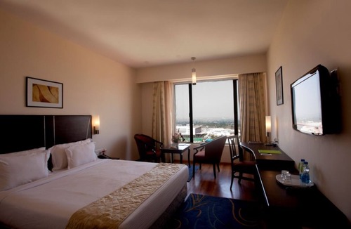Bommaraspet Hotel | Celestia Suites at Leonia