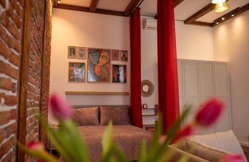 Arad Apartment | Central Charm