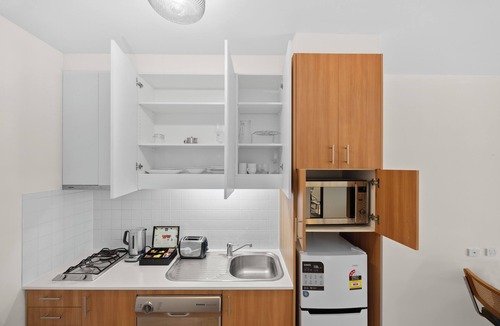 Chinatown Apartment | Central Emporium | Urban Oasis 1BR w/King Bed 4max