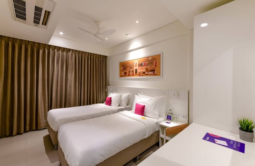 Shivajinagar Hotel | Centro