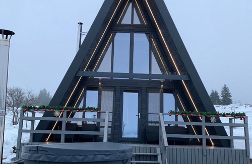 Dorna Candrenilor Ski Chalet | Chalet Charme Bucovina