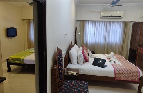 Air Force Area Hotel | Chandra Inn