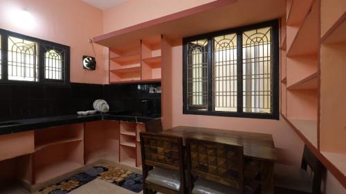 Srikalahasti House | Chandu Homestays
