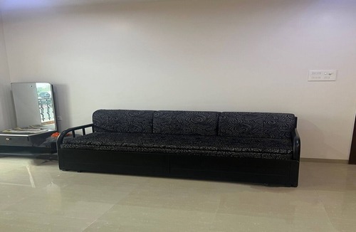 Panchgani Apartment | Charming 1-bedroom apartment in the heart of Ruighar