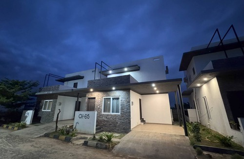 Doddaballapur Villa | Charming 1-bedroom villa in welcoming Nandi Hills with AC