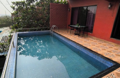 Aarey Colony Villa | Charming 1-bedroom villa with AC, WiFi in marvelous Mumbai with Swimming pool