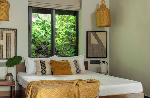 Neyyattinkara House | Charming 2-BR farmhouse with AC, WiFi in Thiruvananthapuram. One with Nature