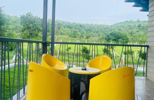 Mhow Villa | Charming 2-bedroom villa in brilliant Awlay with AC