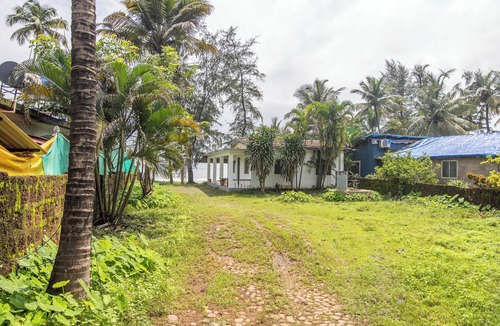 Canacona Villa | Charming 2-bedroom villa in on Talpona beach with AC, wifi, parking