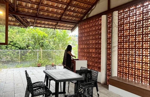 North Paravur Villa | Charming 2-bedroom villa with WiFi, AC in enchanting Kochi