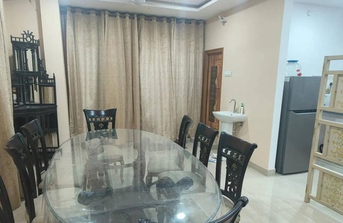 Hyderabad House | Charming 3-bedroom building with WiFi and AC in awesome Hyderabad
