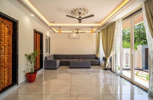 Bedla House | Charming 3-bedroom bungalow with AC, WiFi in wonderful Udaipur