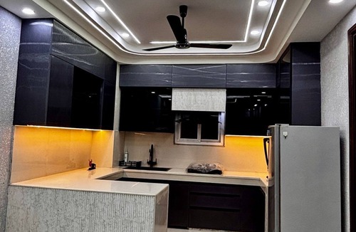 Dariyaganj Apartment | Charming 3-bedroom house with AC in New Delhi central 3bhk home.away home.