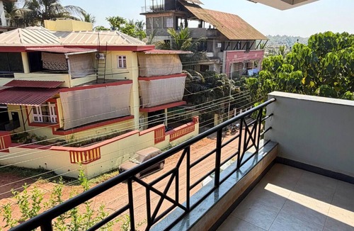 Alto de Porvorim Apartment | Charming 3-bedroom house with AC in north Goa