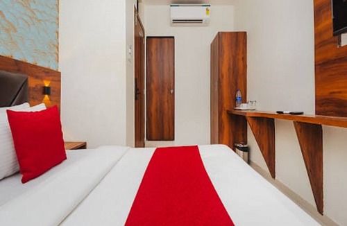 Sakinaka Hotel | Charming 9-bedroom hotel with AC and WiFi in wonderful Mumbai