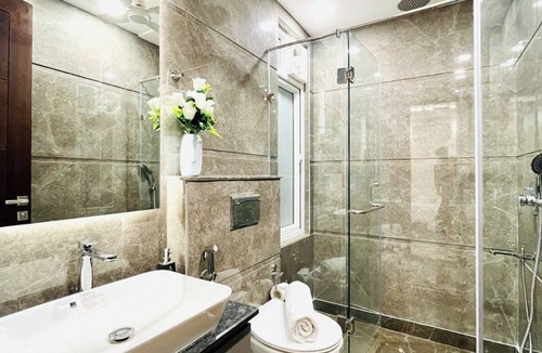 Green Park Bed & Breakfast | Charming B&B with AC and WiFi in vibrant New Delhi