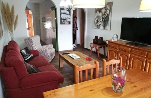 Riumar House | Charming House with Shared Pool in Riumar