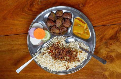 Meghauli Hotel | Chaudhary Restaurant And Guest House
