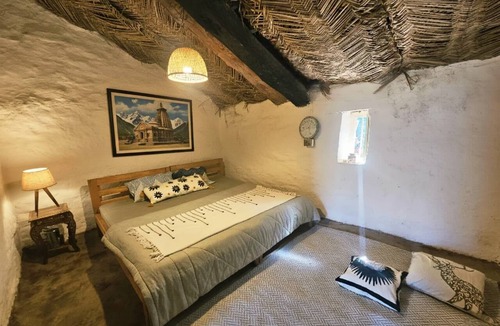 Ukhimath Bed & Breakfast | Chaukhamba Cradle