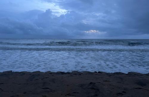 Vypin Villa | Cherai Beach Retreat