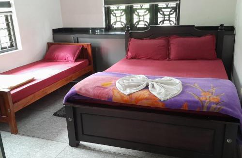 Anachal House | Cherry Blossom Munnar- 2 Bedroom Homestay