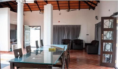 Pollachi Villa | Chettinadu Pool Villa