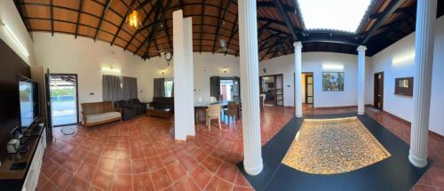 Pollachi Villa | Chettinadu Pool Villa