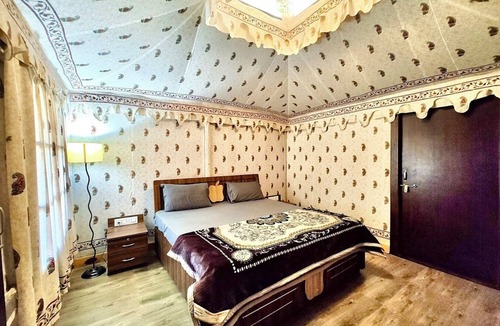Jaipur Hotel | Chhawani Swiss Tent House