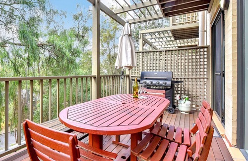 Pokolbin Villa | Chianti 3br Villa within Cypress Lakes Resort