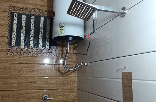 Sabarmati Apartment | Chic 1-bedroom with fitness room, WiFi in marvelous Ahmedabad