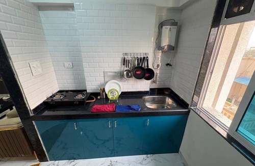 Ranwar Apartment | Chic Bandra West Hideaway: Cozy 1-Bedroom Retreat in the Heart of Mumbai
