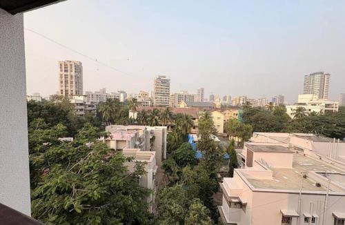 Ranwar Apartment | Chic Home - Bright 1 BHK close to Lilavati Hospital, Bandra west 602