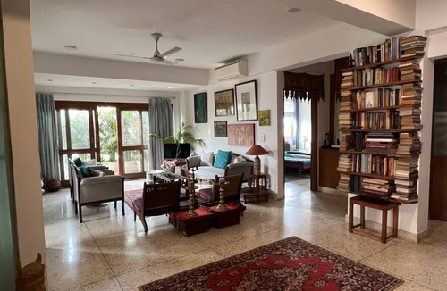 Greater Kailash I Apartment | Chic South Delhi 3-bed penthouse apartment with pvt terrace - 5 mins from Metro